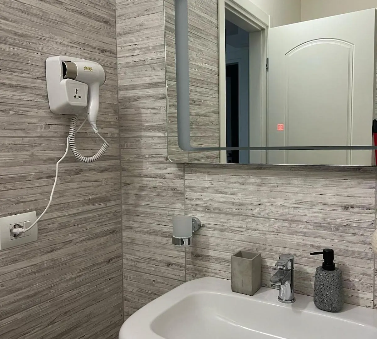 Ervin Second Apartment Vlorë Αλβανία