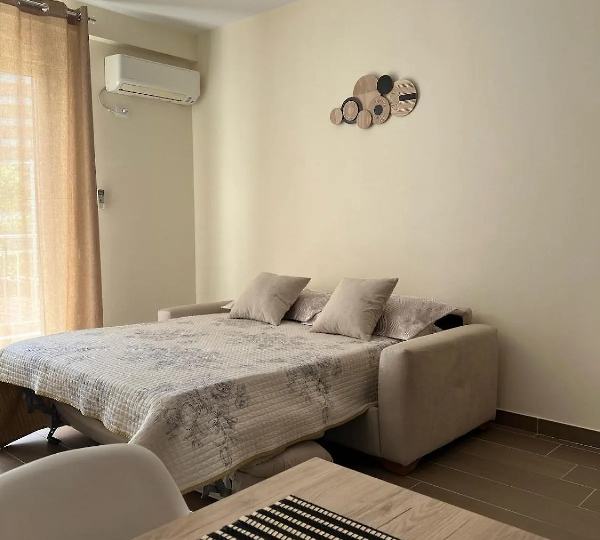 Ervin Second Apartment Wlora 0*,  Albania